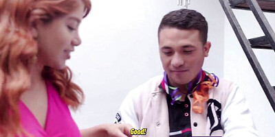 Sweetheart's blowjob scene