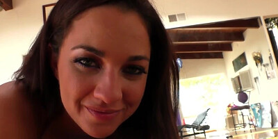 Kinky raven-haired hottie plays around at her audition