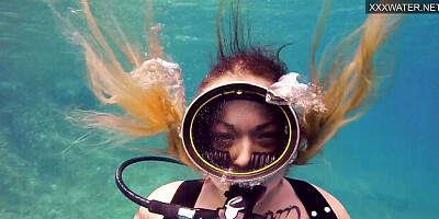 Public video with heavenly Kasandra from Underwater Show