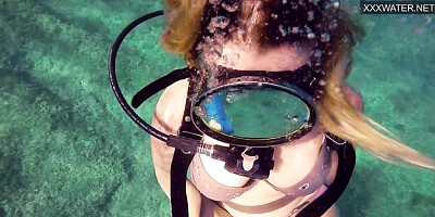 Public video with heavenly Kasandra from Underwater Show