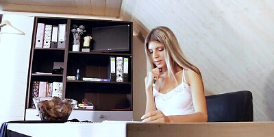 Fingering sex with explosive Gina Gerson from Oldje