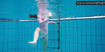 Underwater Show featuring Liza's small tits clip