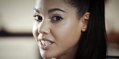 Hd movie with voluptuous Apolonia LaPiedra and Daniela Dadivoso from Viv Thomas