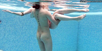 Indescribable Lady Dee and Lizi Vogue - lizi vogue xxx - Underwater Show