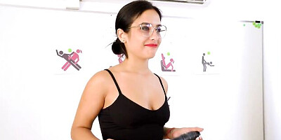 Maria and Munequita's fakings smut