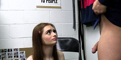 Hungry for sex security officer makes Reese Robbins suck him off