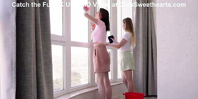 Wild squeeze - pussy licking movie - Club Sweethearts