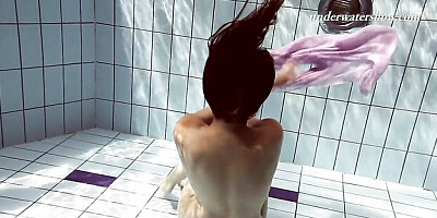 Gambling bimbo's underwatershow dirt