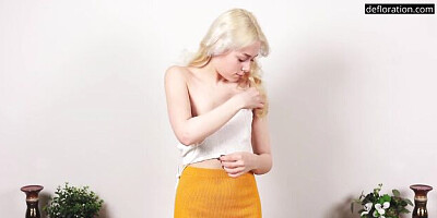 Graceful ladylove at hymen trailer