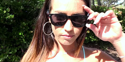 Beautiful girl is sucking big pecker on the streets