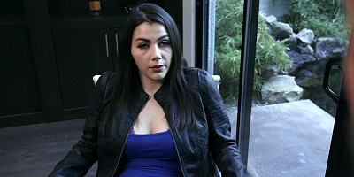 Undercover officer gives her asshole to win his trust