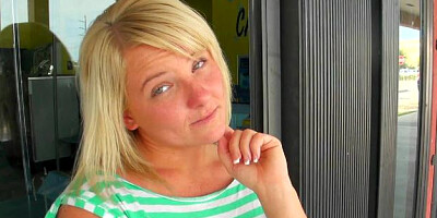 StreetBlowjobs - Lizzie Bell pussy eating