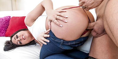 Rosy Whitney Wright's side fuck dirt