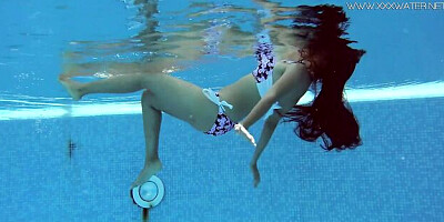Funny Andreina Deluxe - swimming movie - Underwater Show