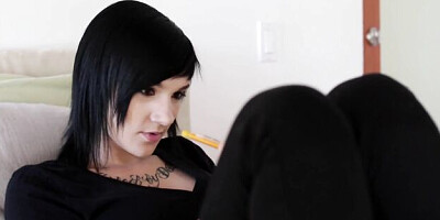 Impeccable Nikki Hearts and Leigh Raven - lesbian kissing video - Les Worship