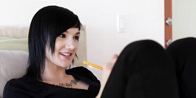 Impeccable Nikki Hearts and Leigh Raven - lesbian kissing video - Les Worship