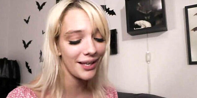 Sinn Sage and Kenna James are kissing and fucking on the couch