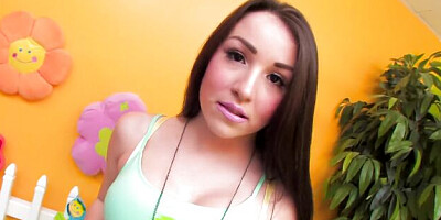 Watch femme fatale Lola Foxx's smut