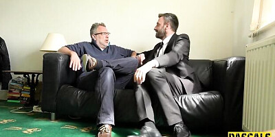 Watch explosive lassie's clip