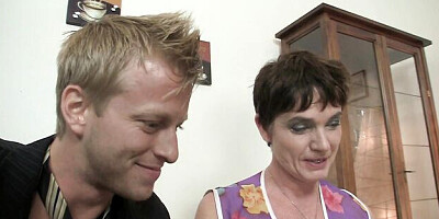 Granny Bet featuring side chick's old movie