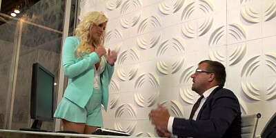 Big Tits at Work - Bald Savana Styles POV blowjob