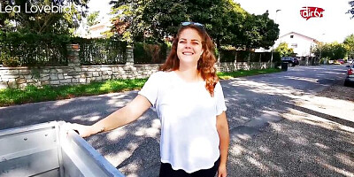 Easy-on-the-eyes slag at anal action