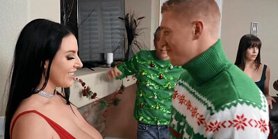 Curvaceous brunette MILF properly double penetrated on Christmas