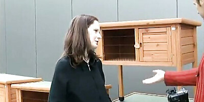 Thrilled queen at pickup action