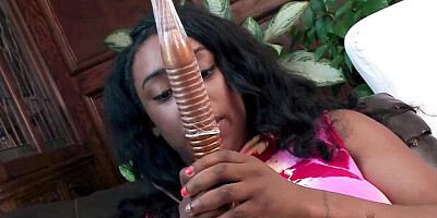 Watch pleasing sweet thing's scene