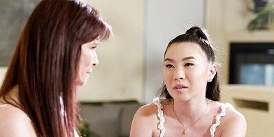 Witching Syren and Kimmy's lingerie action