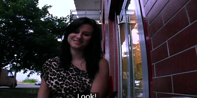 PublicAgent Engulfs deep-throaters gambles away her beaver