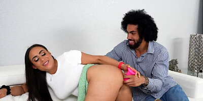 Perverted criminal does wife of his partner in crime in her booty