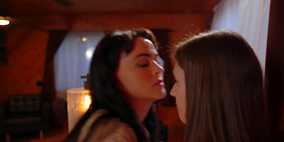 Kissing and chatting leads to lesbianism for thes two