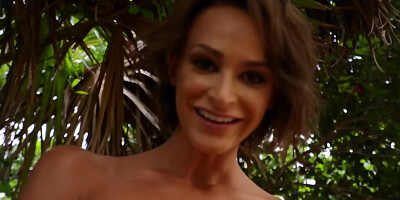 Canadian sweetie Emma Hix thinks sex is the best way to thank