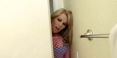 Extravagant Aiden Aspen and Prince Yahshua - blonde scene - Hush Pass