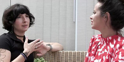 Watch crazy Amica Bentley's clip