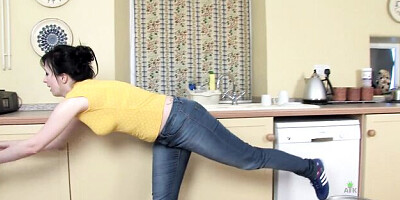 Watch perfect Nikita's scene