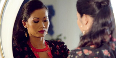 Watch tempting tomato's scene