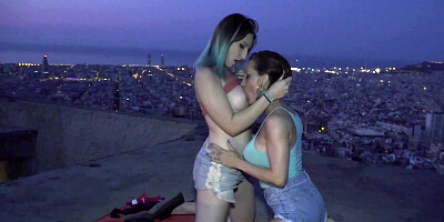 Scenic scene with lesbian GFs Betty Foxxx and Yuno Love