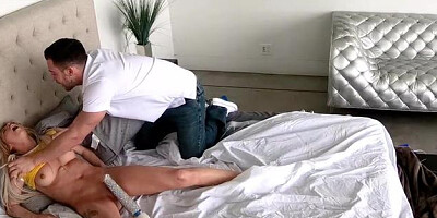 Spy Fam - Kenzie Reeves needs slamming hard