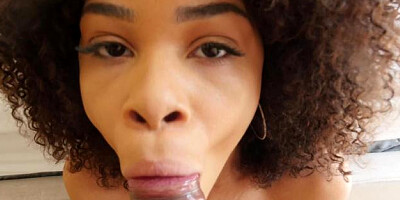 Hussie Pass: Super sexy ebony Arie Faye