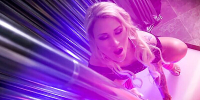 Watch extravagant Daisy Monroe's porn