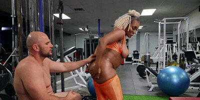 RK Prime - Thick Mimi Curvaceous really enjoys nailing