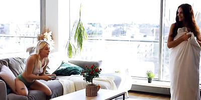 Xene Jay and Ella Tyler are enjoying pussy-licking so much