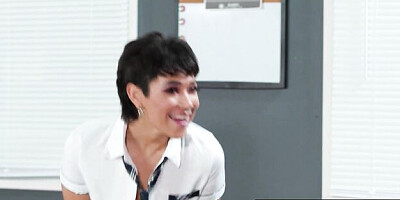 Enticing Sheena Ryder and Serene Siren's big tits movie