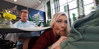 Watch bouncy Kendra Sunderland's scene