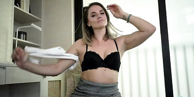 Tori Black shows off her wide-opened hairy pussy on cam