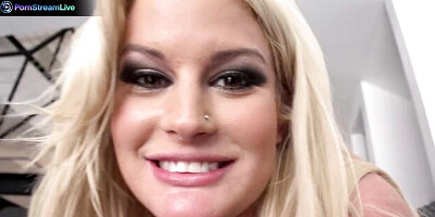 Watch amorous Manuel Ferrara and Veronica Avluv's movie