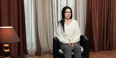 Russian virgin takes off clothes at the casting