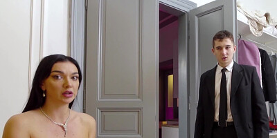 Immersive fuck scene with yet another cuckold addict